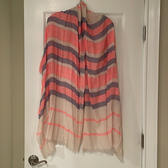 Scarf - Picture 1 of 2